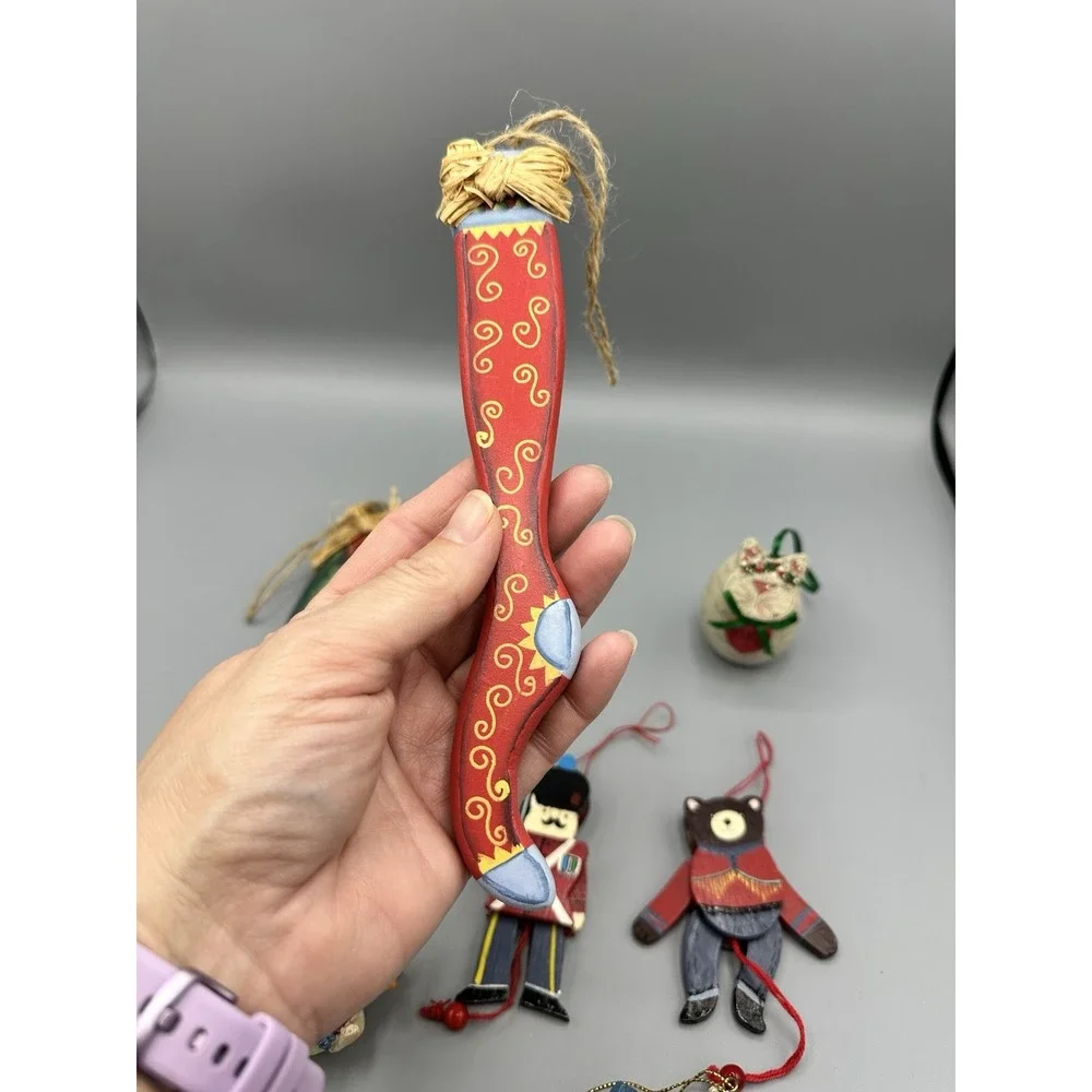 8 Lot Christmas Ornaments That Are Adorable Wood And Resin